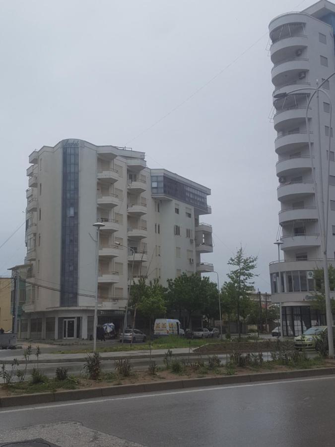 Appartement Casa Al Centro à Vlorë Extérieur photo