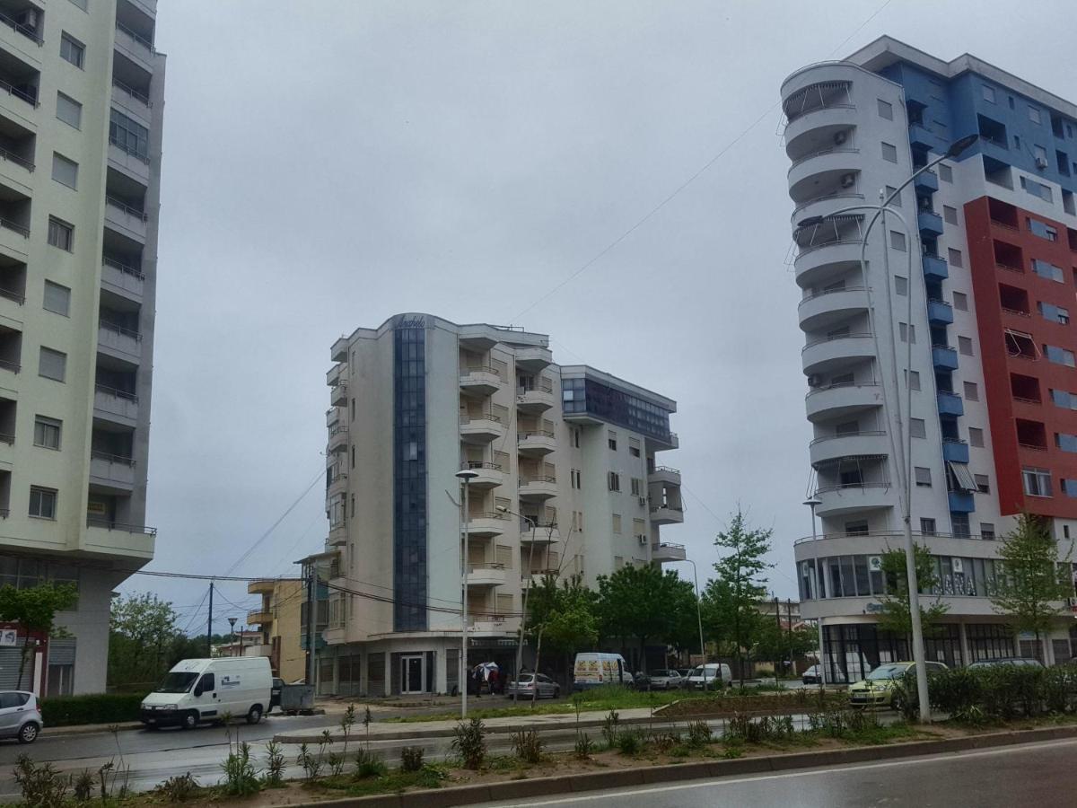 Appartement Casa Al Centro à Vlorë Extérieur photo